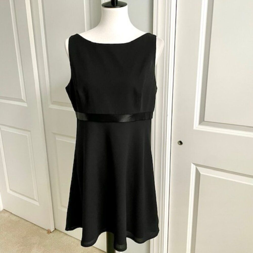 Nina P. Design Black Open Back LBD Cocktail Little Black Dress Size 14